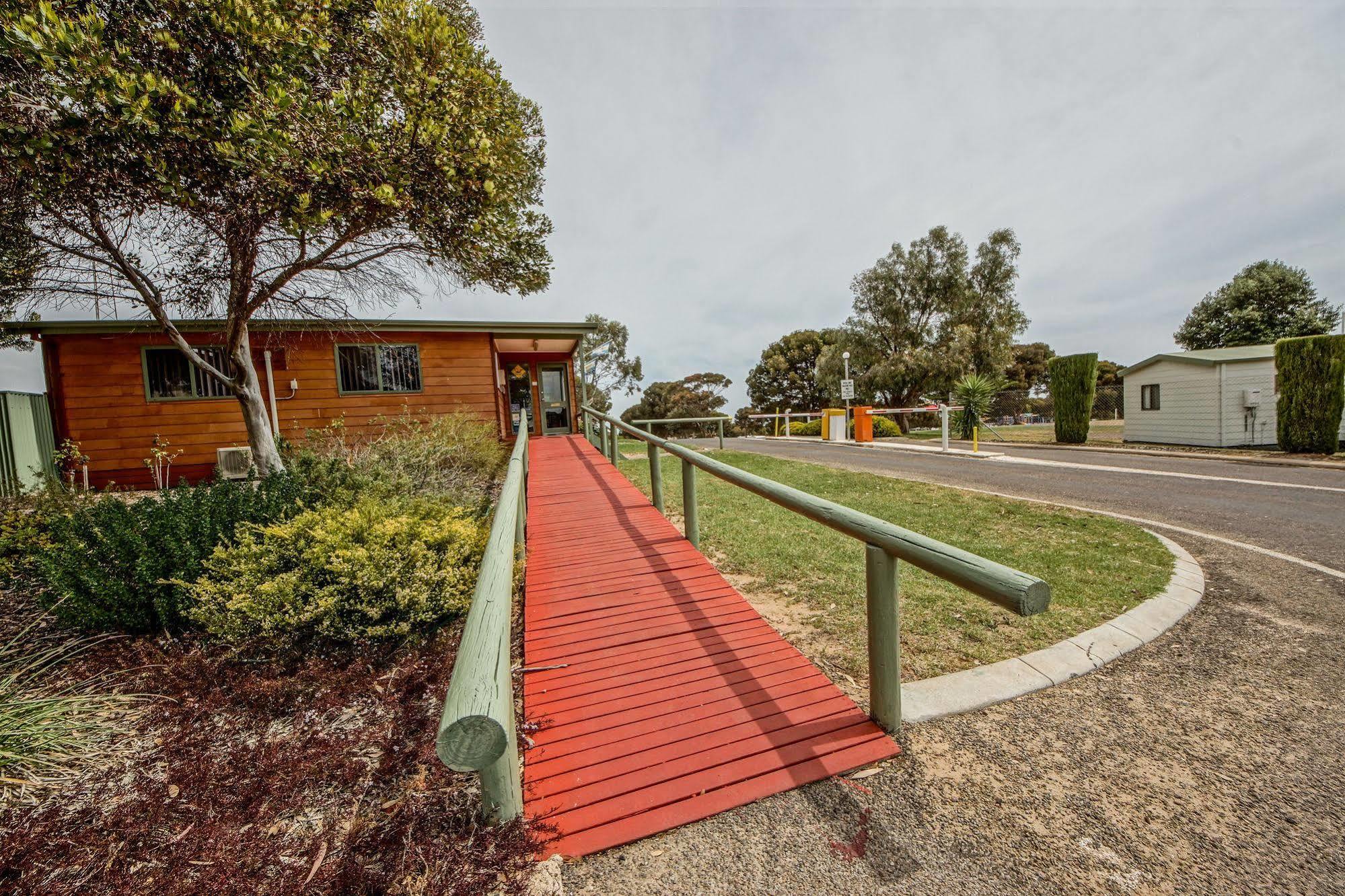 BIG4 Breeze Holiday Parks - Port Hughes Exterior foto