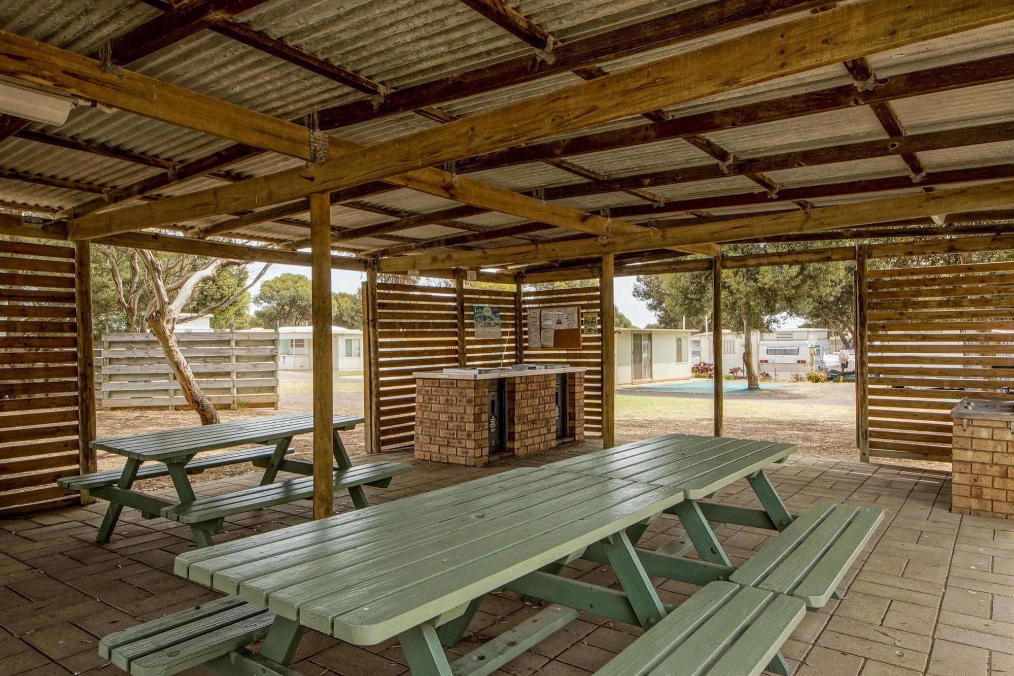 BIG4 Breeze Holiday Parks - Port Hughes Exterior foto